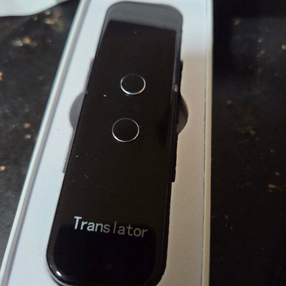 137 Languages Real-Time Translator Device WiFi - Picture 1 of 4